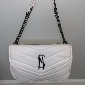 Steve Madden white 🤍 puff quilted shoulder bag 🔥